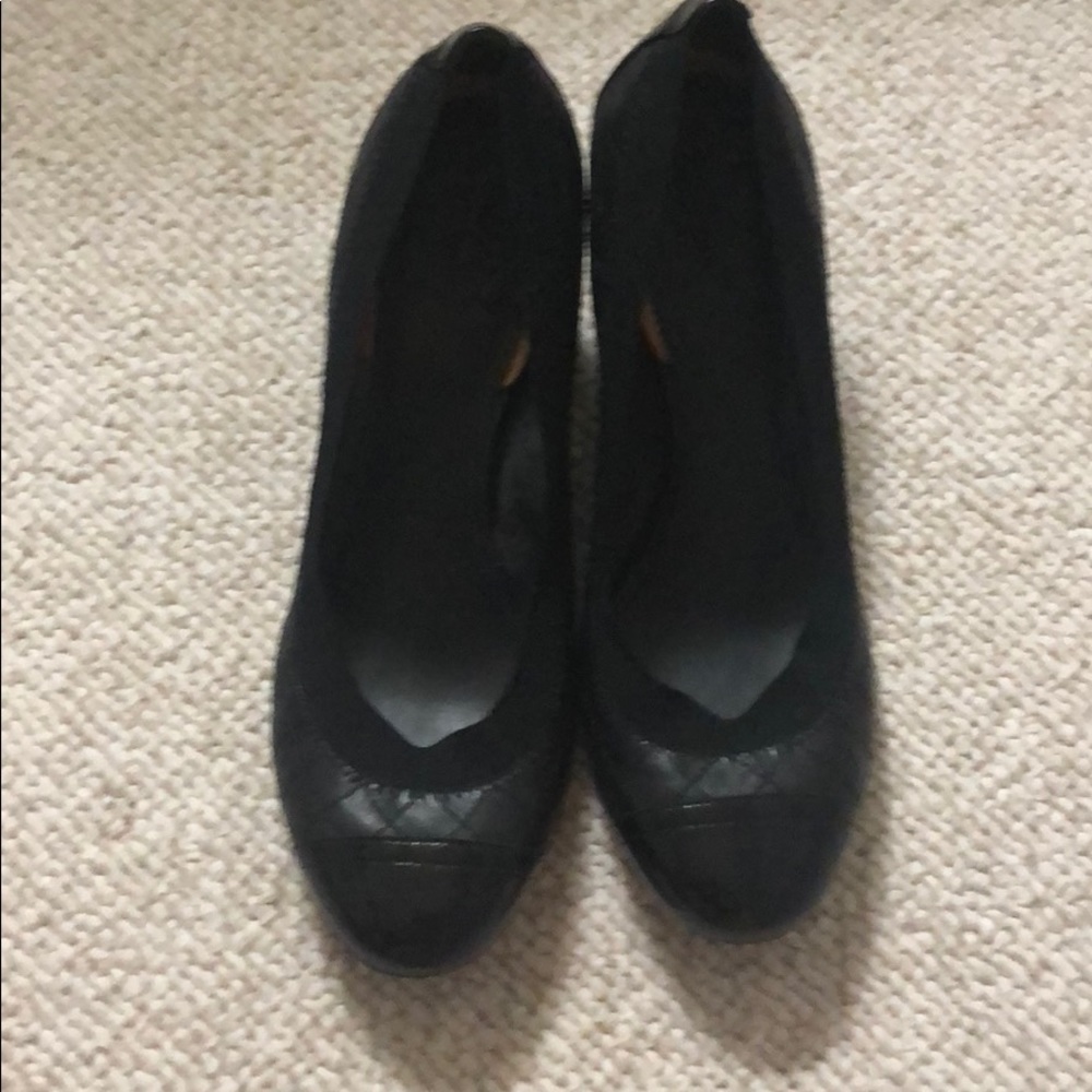Tory Burch mixed leather and patent shoes